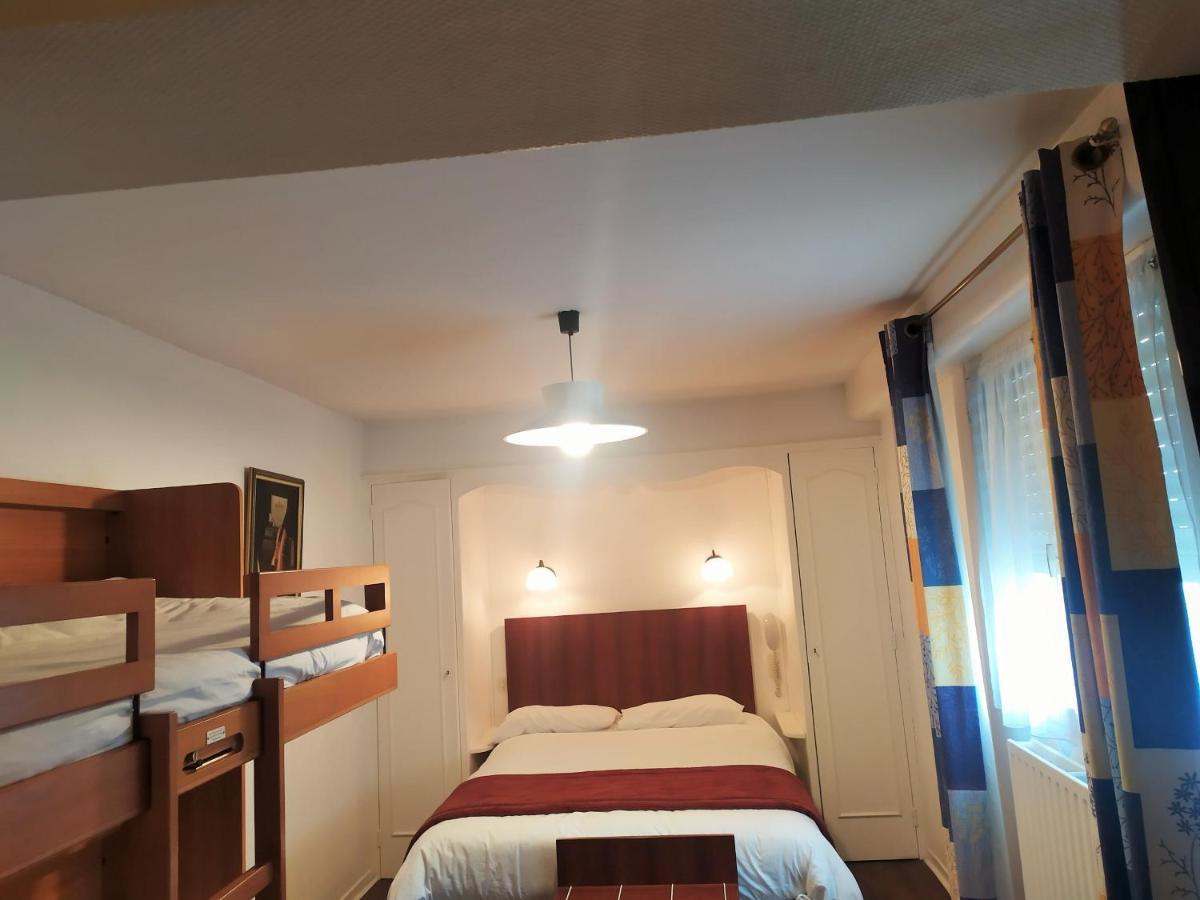 Hotel Le Postillon Pau Luaran gambar